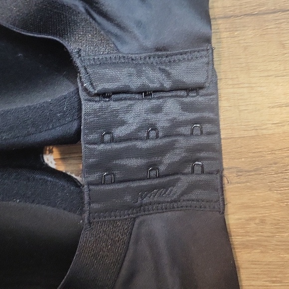 SOMA Black Tan Enhancing Shape Full Coverage Lace Trim Underwire Bra - 36DDD - Picture 4 of 7